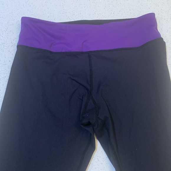 Lululemon leggings black/purple waistband size 8 - Picture 2 of 6